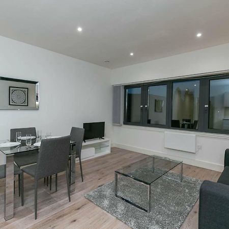 Harmondsworth Deluxe Apartments By Heathrow מראה חיצוני תמונה