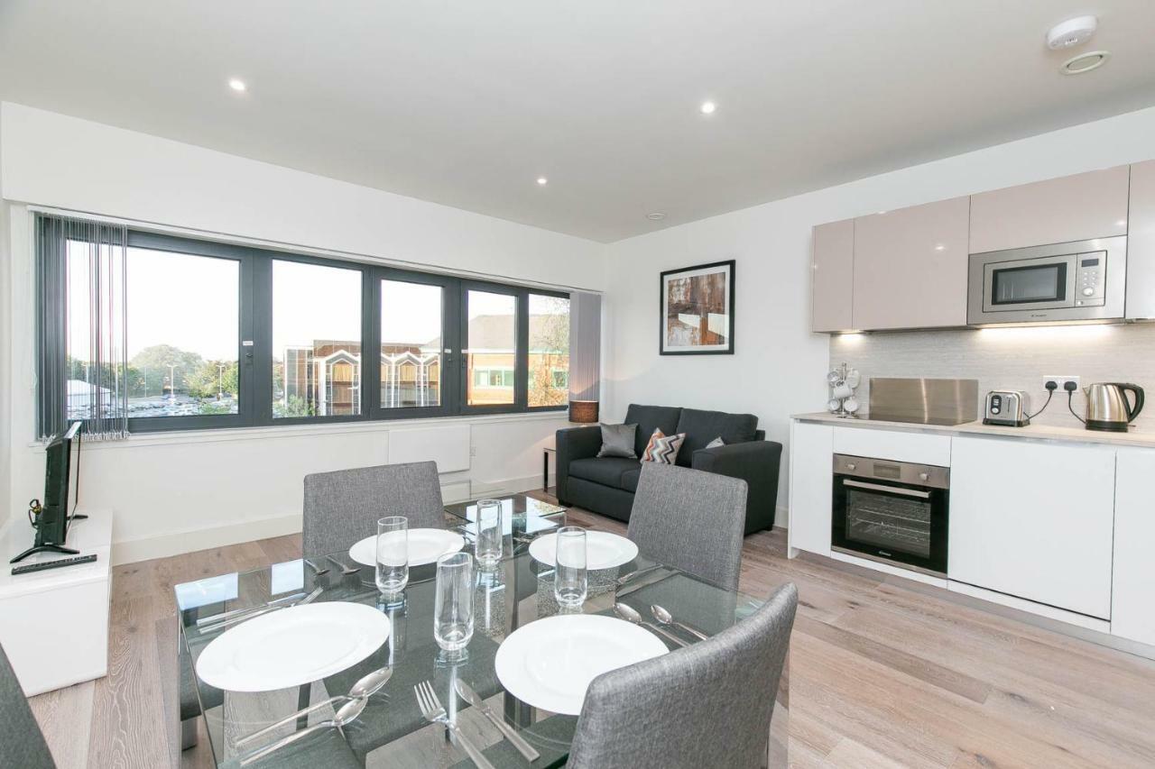 Harmondsworth Deluxe Apartments By Heathrow מראה חיצוני תמונה