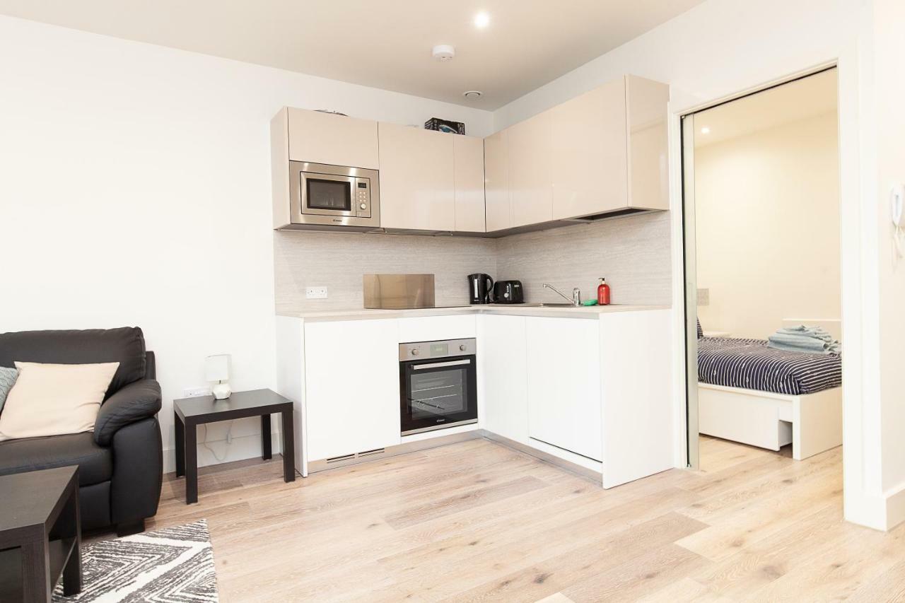 Harmondsworth Deluxe Apartments By Heathrow מראה חיצוני תמונה