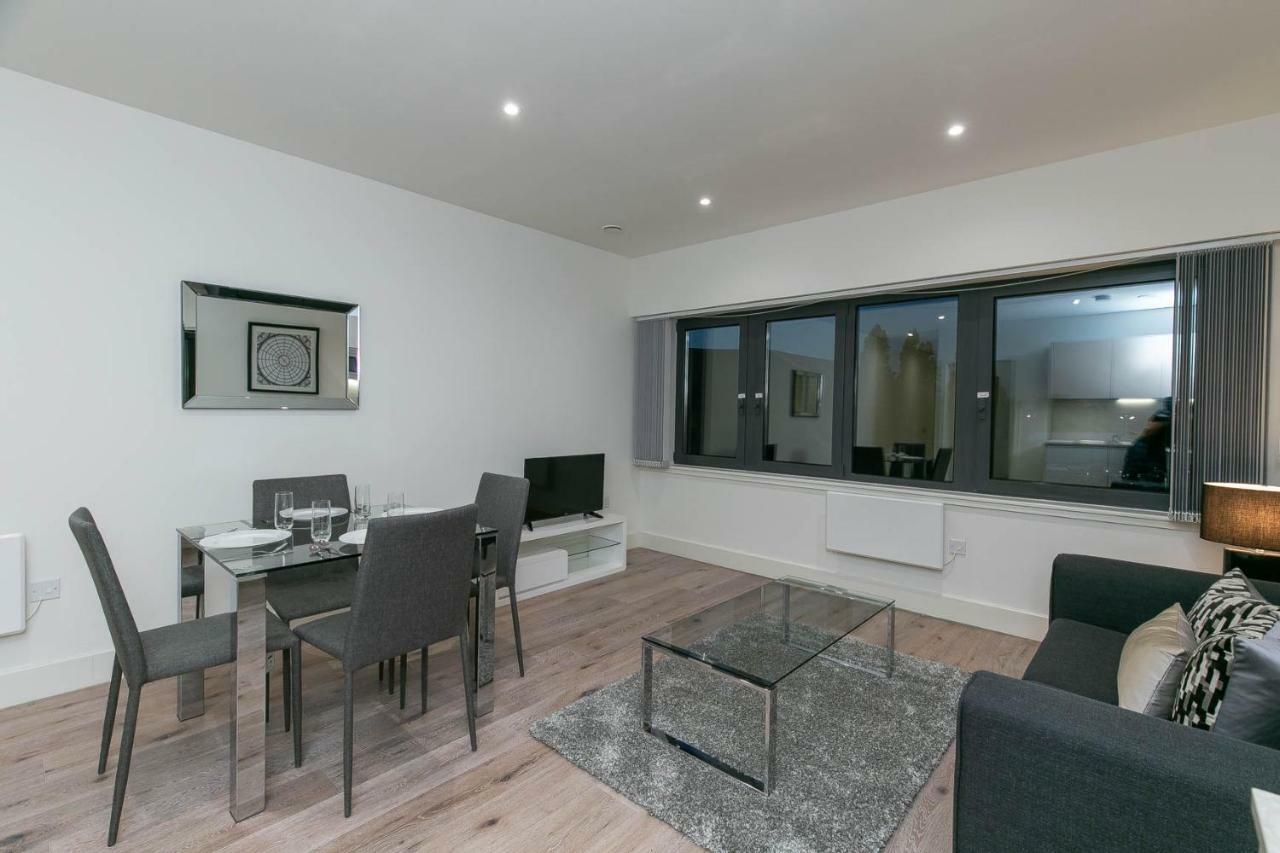 Harmondsworth Deluxe Apartments By Heathrow מראה חיצוני תמונה