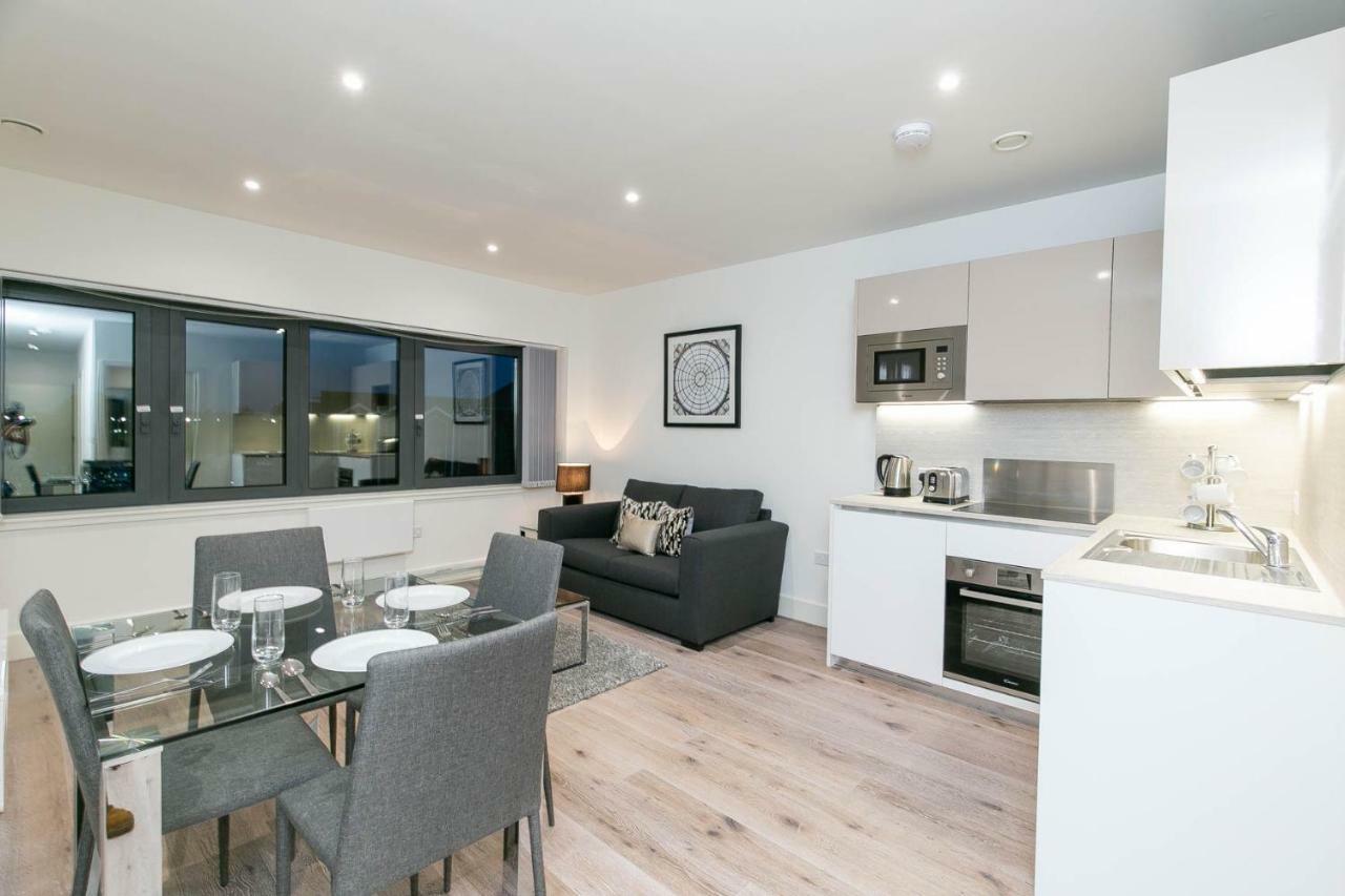 Harmondsworth Deluxe Apartments By Heathrow מראה חיצוני תמונה