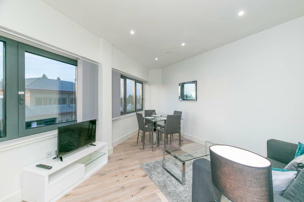 Harmondsworth Deluxe Apartments By Heathrow מראה חיצוני תמונה
